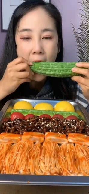 老鼠吃不吃凉瓜,揭秘老鼠的饮食偏好之谜