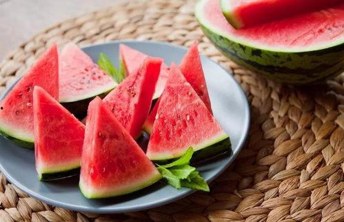 糖果吃瓜的视频,揭秘网红美食背后的故事